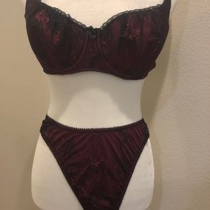 NWOT Victoria's Secret bra and panty